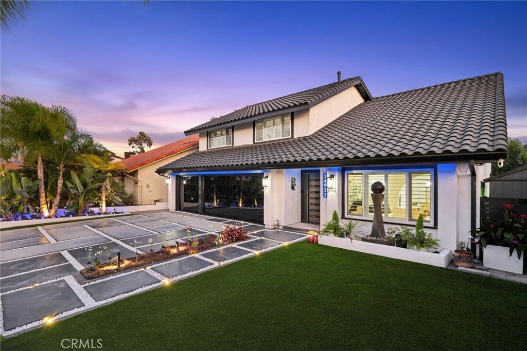 Photo of 24922 Hendon Street, Laguna Hills, CA 92653 (MLS # OC26119927)