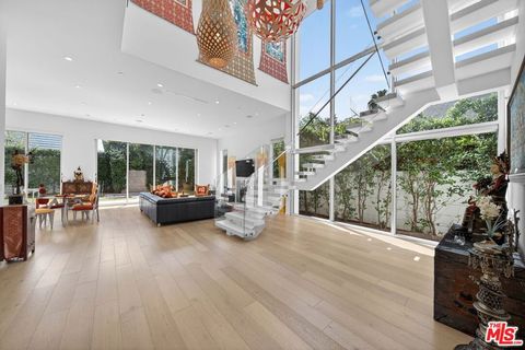 Photo of 6356 W 5th Street, Los Angeles, CA 90048 (MLS # 26665497)