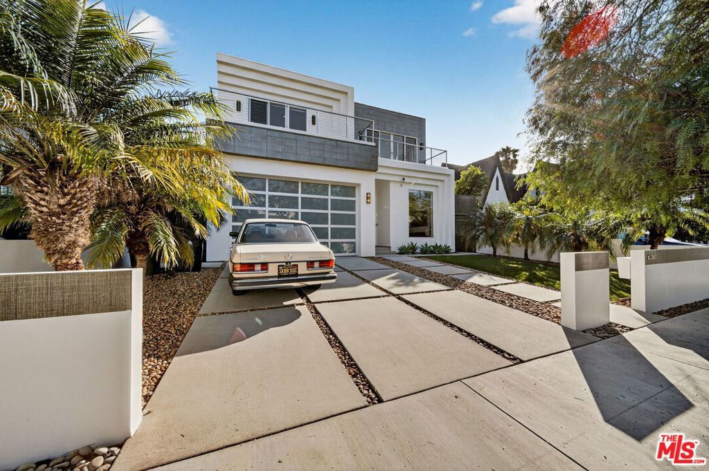 Photo of 6356 W 5th Street, Los Angeles, CA 90048 (MLS # 26665497)