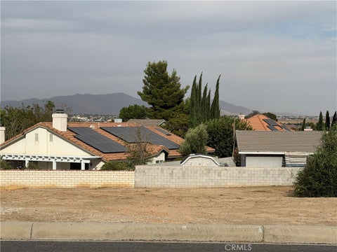 Photo of 13135 Autumn Leaves AVE, Victorville, CA 92395 (MLS # CV26193766)