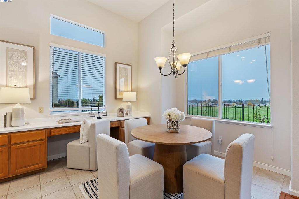 SUMMERSET 3 - Residential