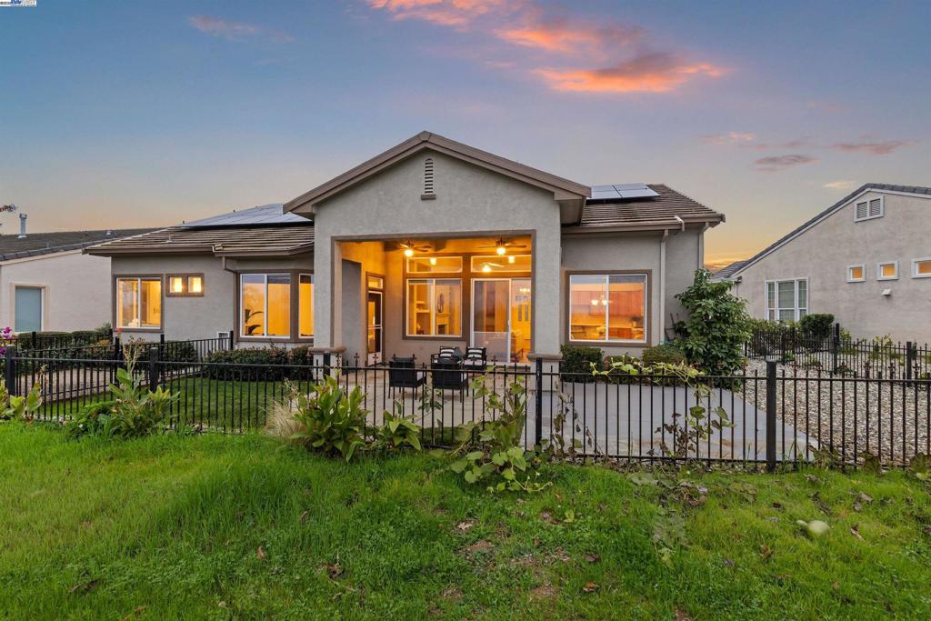 SUMMERSET 3 - Residential