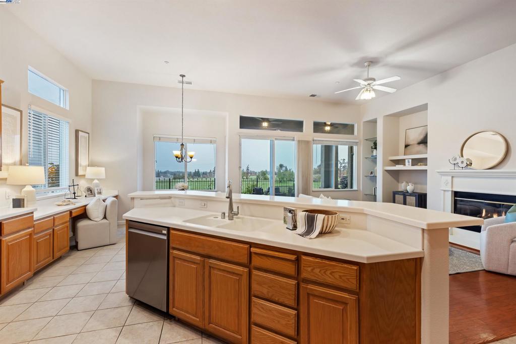 SUMMERSET 3 - Residential