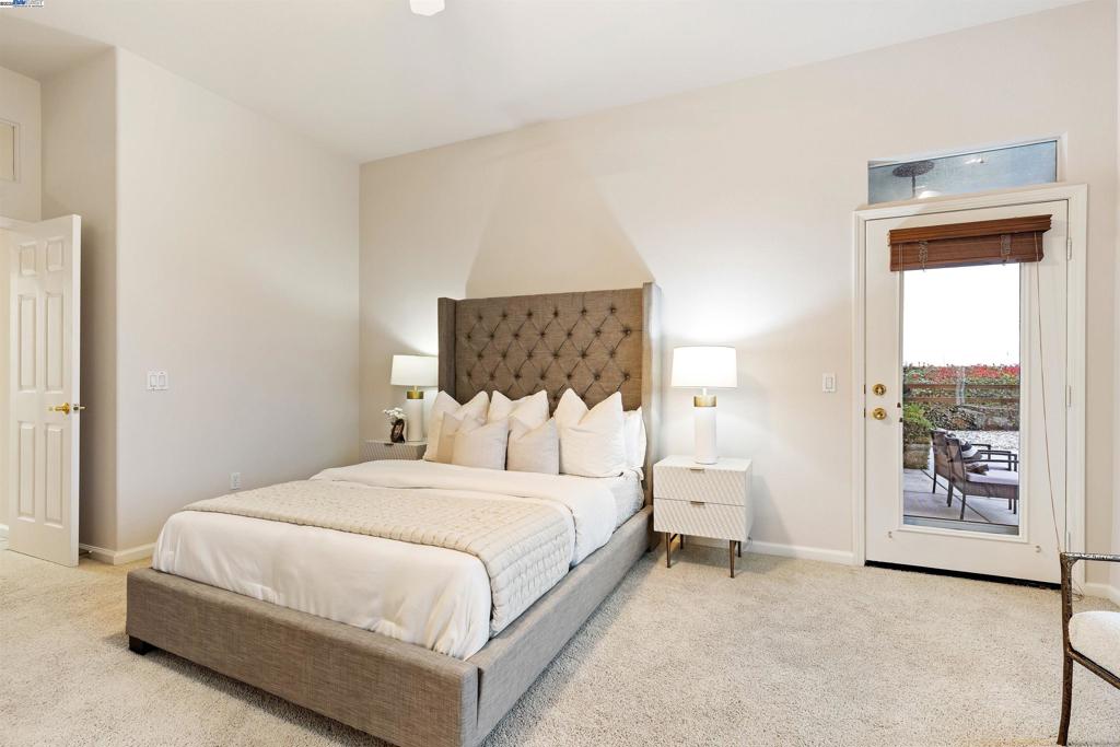 SUMMERSET 3 - Residential