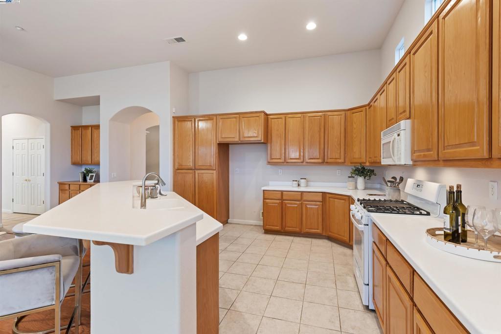 SUMMERSET 3 - Residential