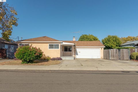 Photo of 16182 Via Media, San Lorenzo, CA 94580 (MLS # 41147328)