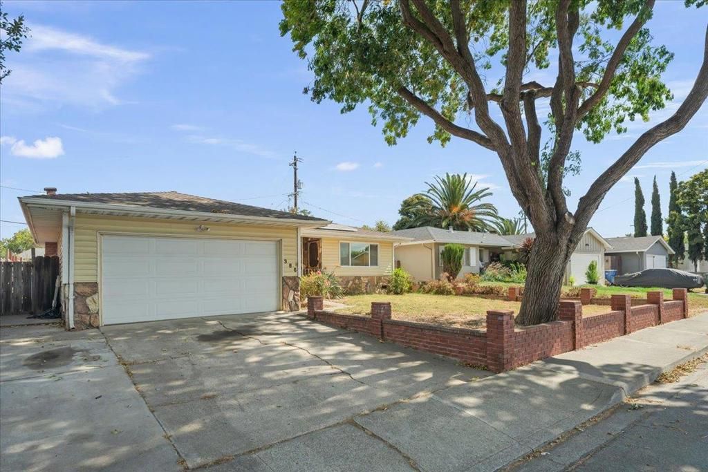 Photo of 386 Heath Street, Milpitas, CA 95035 (MLS # ML82024809)