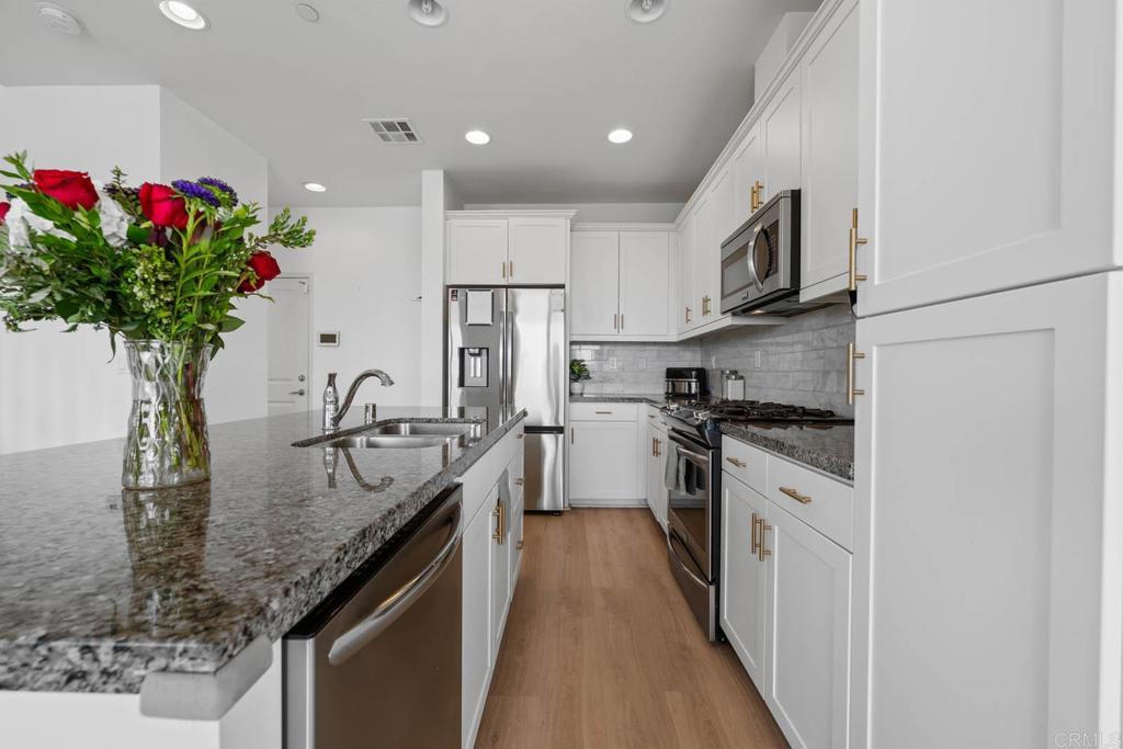 5441 San Roberto