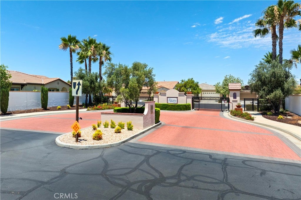 26374 Leos Trail