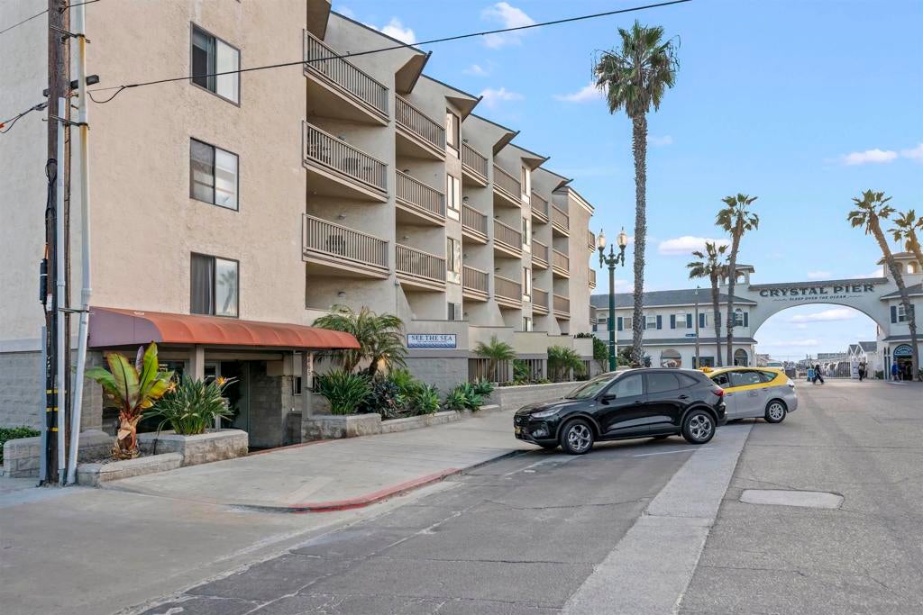 4465 Ocean Blvd 24