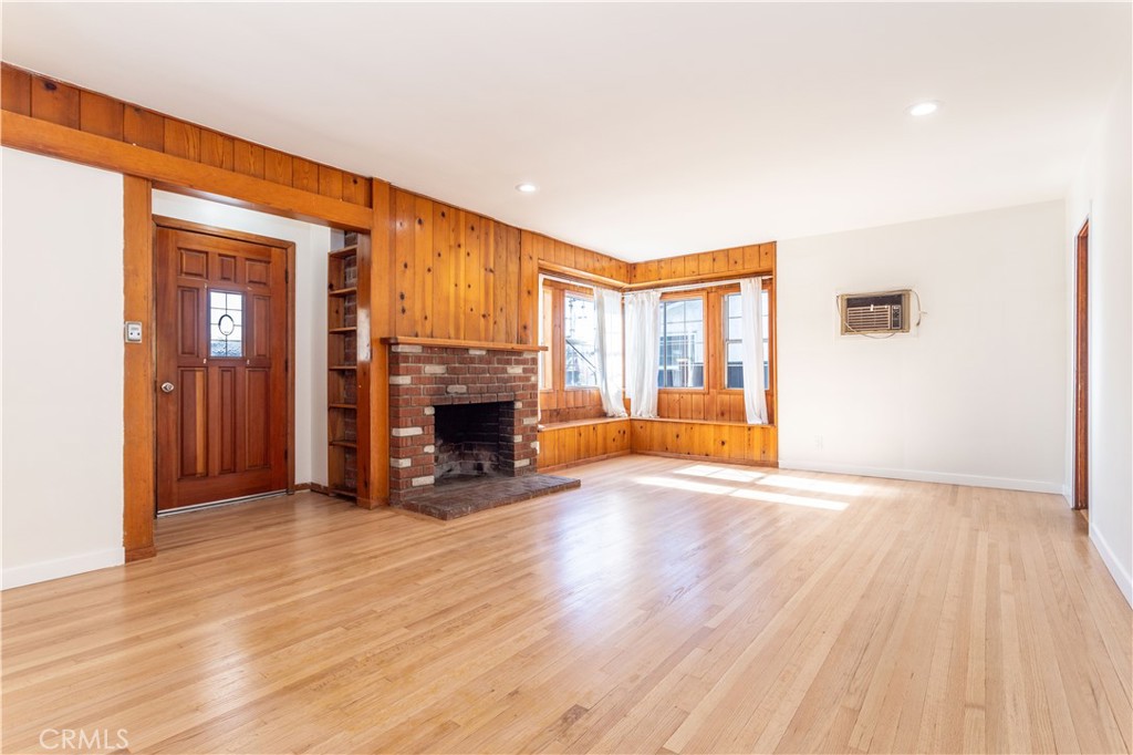 13161 Kelowna Street