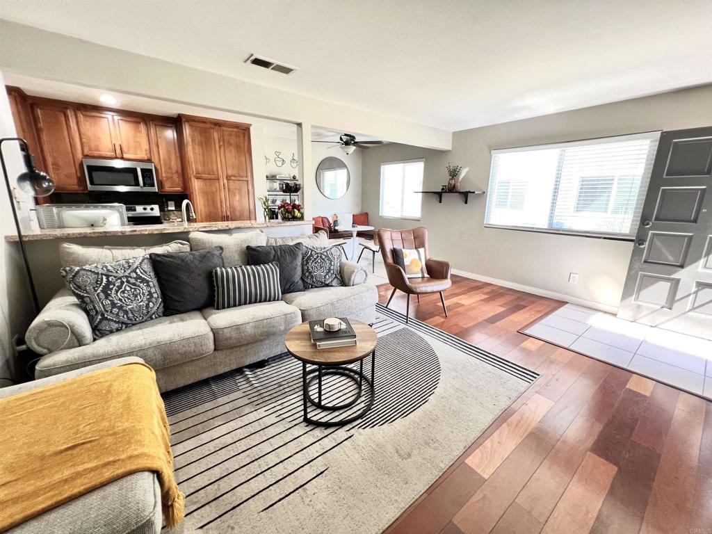 Properties 4 12118 Lemon Crest Drive 2