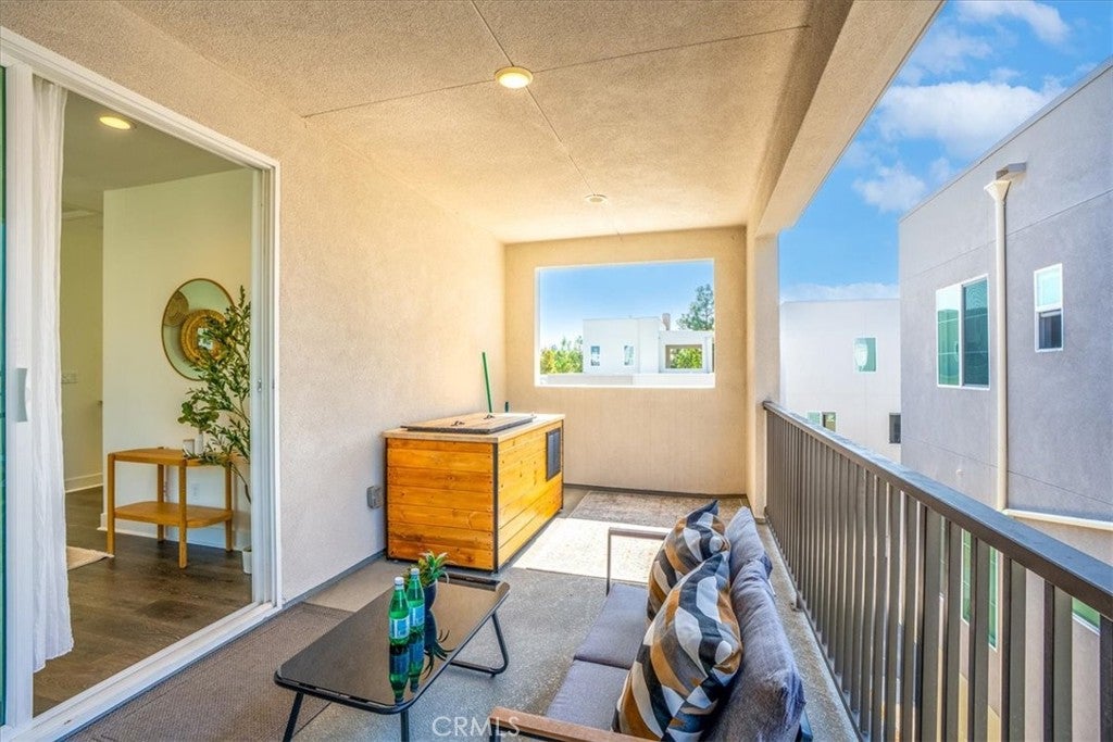 142 Allusion, Irvine CA 92618 - Photo 36