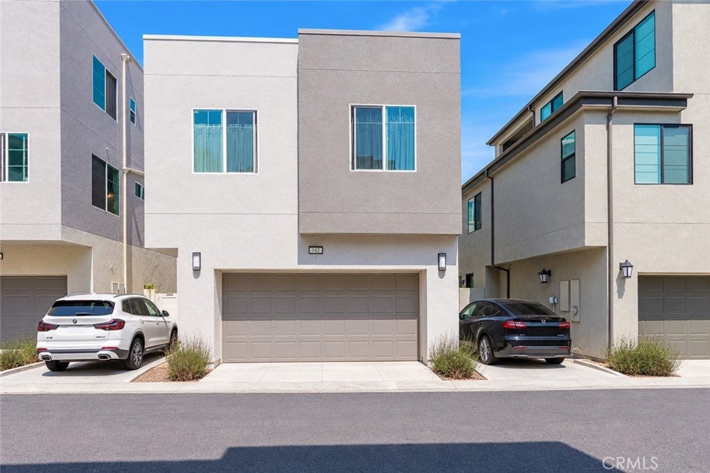 142 Allusion, Irvine CA 92618 - Photo 40