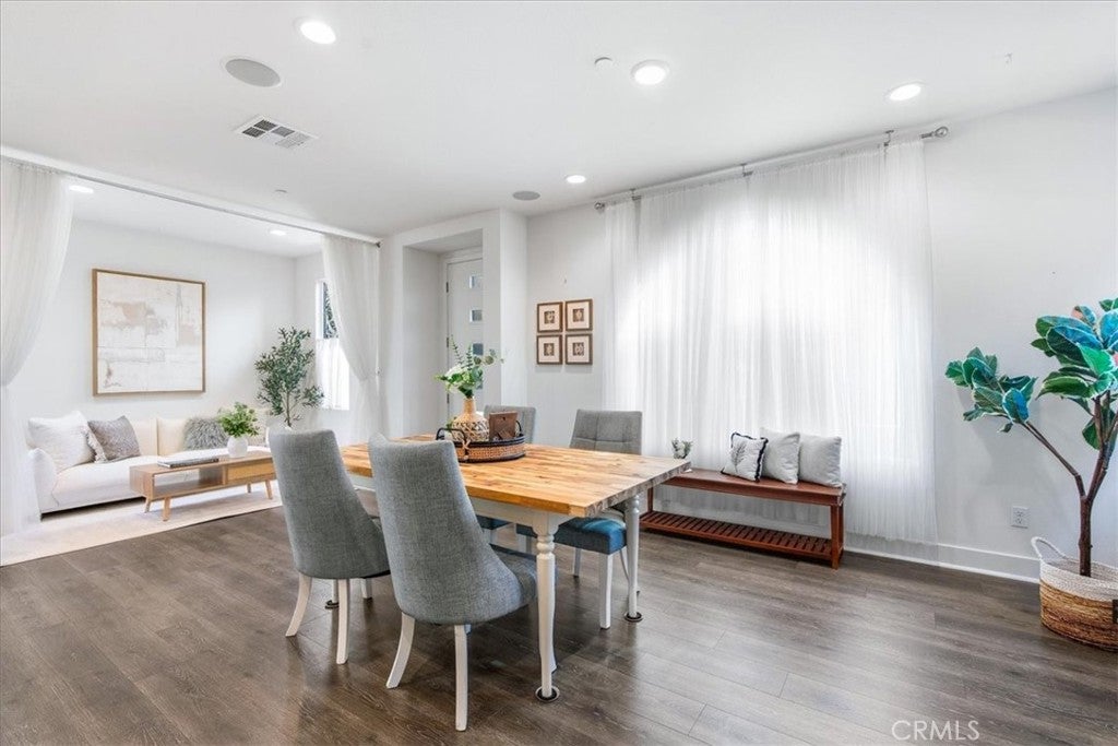 142 Allusion, Irvine CA 92618 - Photo 8