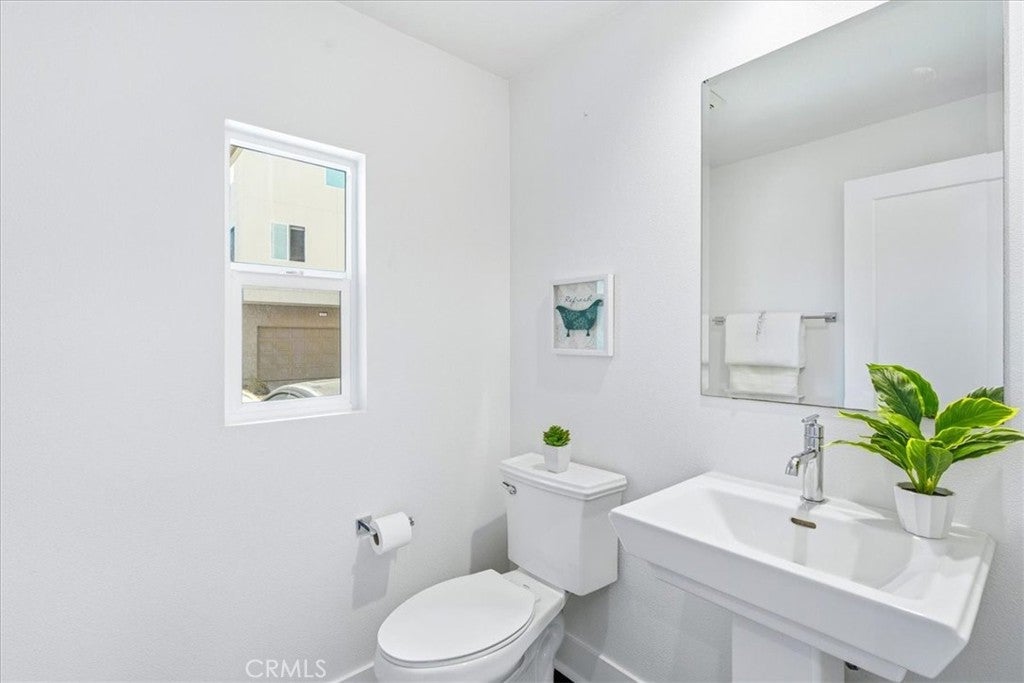 142 Allusion, Irvine CA 92618 - Photo 14
