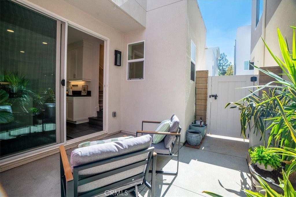 142 Allusion, Irvine CA 92618 - Photo 12