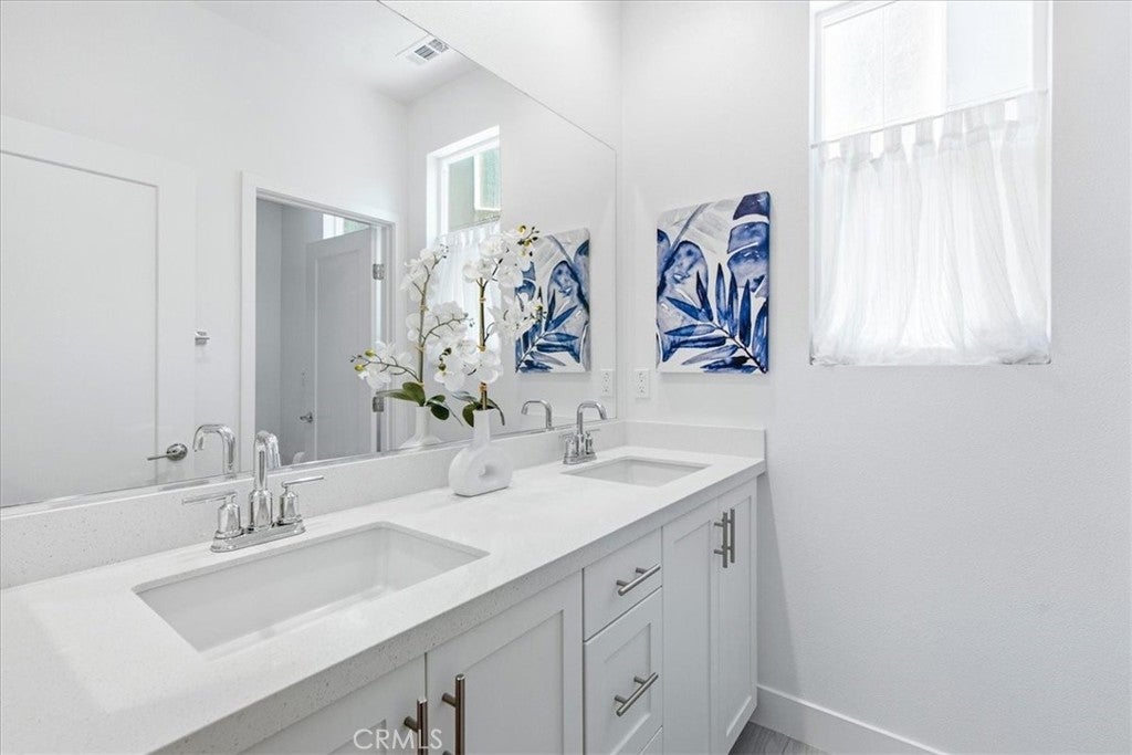 142 Allusion, Irvine CA 92618 - Photo 16