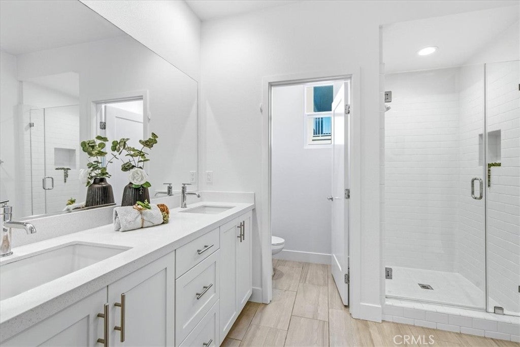 142 Allusion, Irvine CA 92618 - Photo 28
