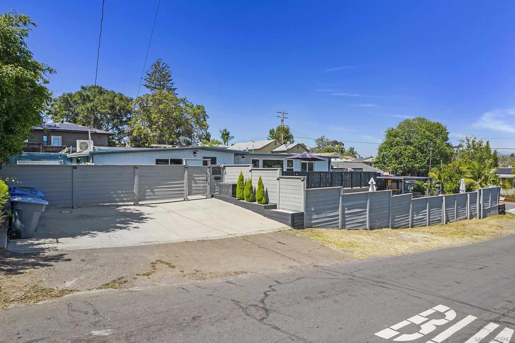 La Mesa - Residential