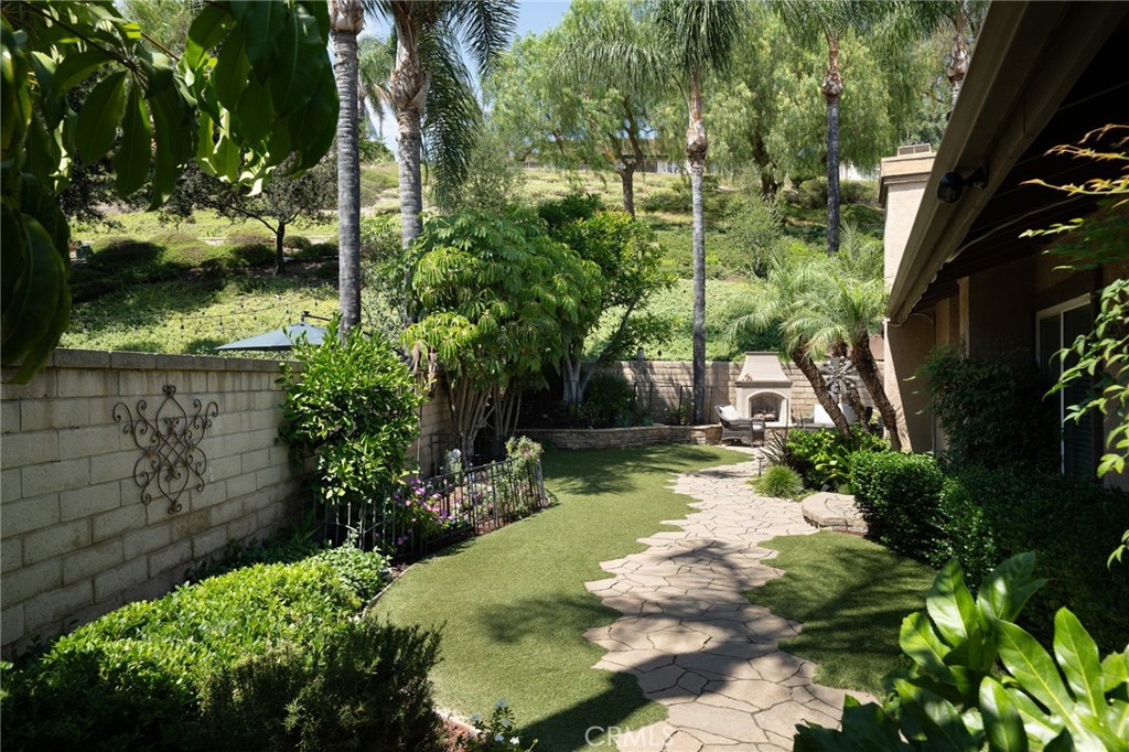 28855 Woodspring Circle