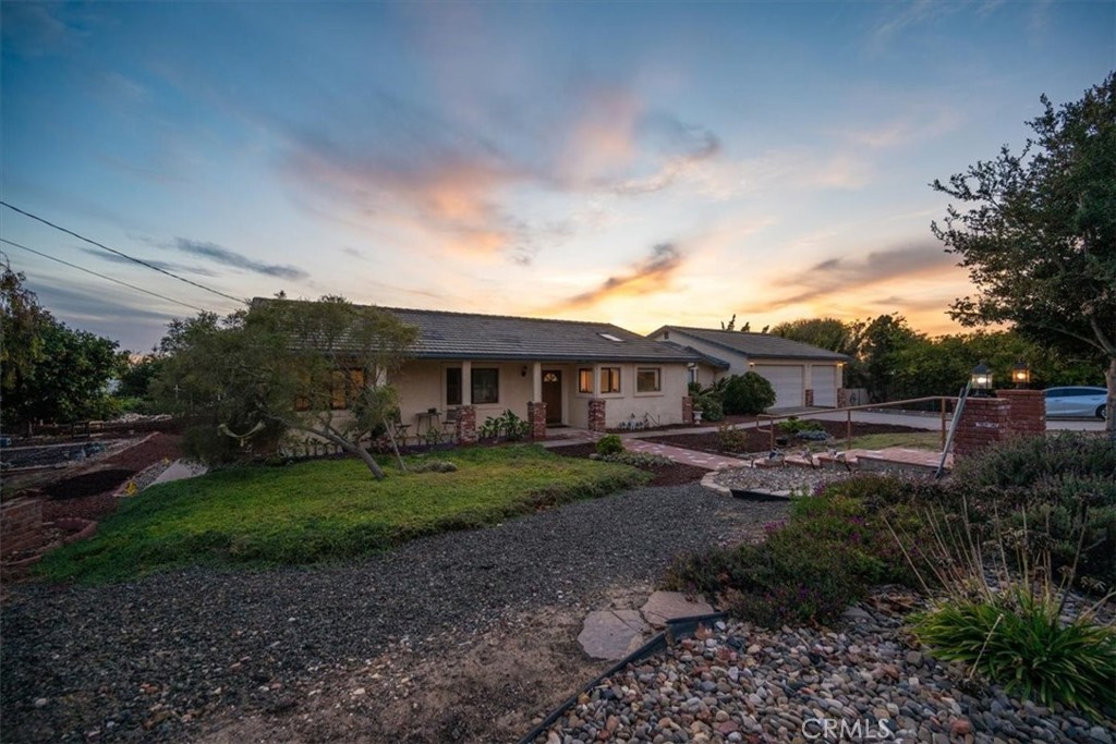 1561 Cielo Lane