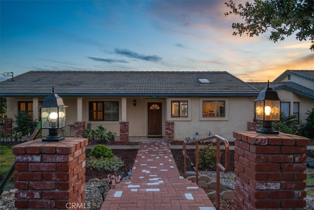 1561 Cielo Lane