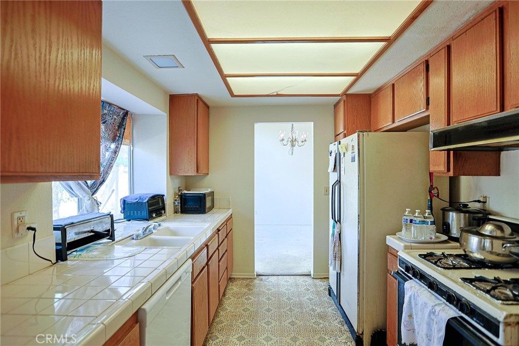 2714 Annapolis