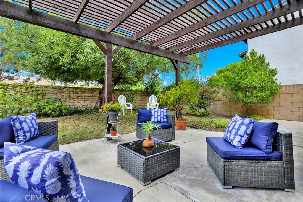 Award (Magnolia & Ellis) (AWAR) - Residential