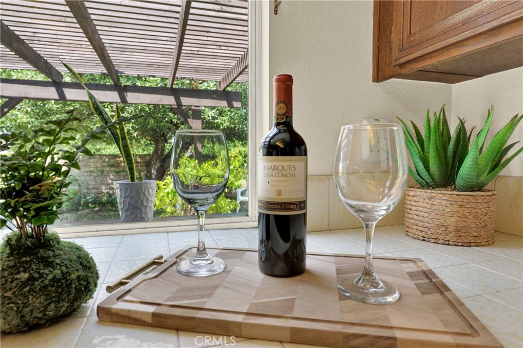 Award (Magnolia & Ellis) (AWAR) - Residential
