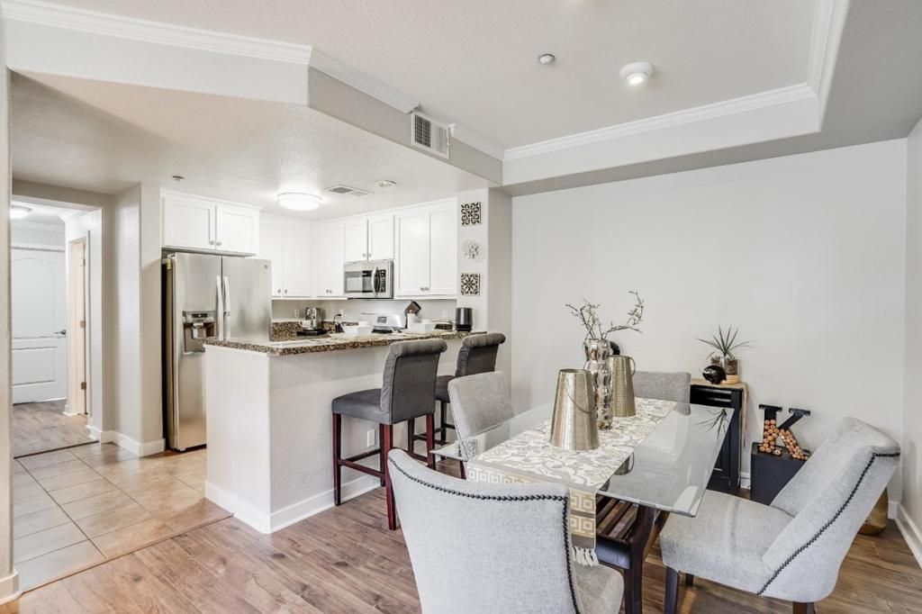 listing image 130729386744461883466