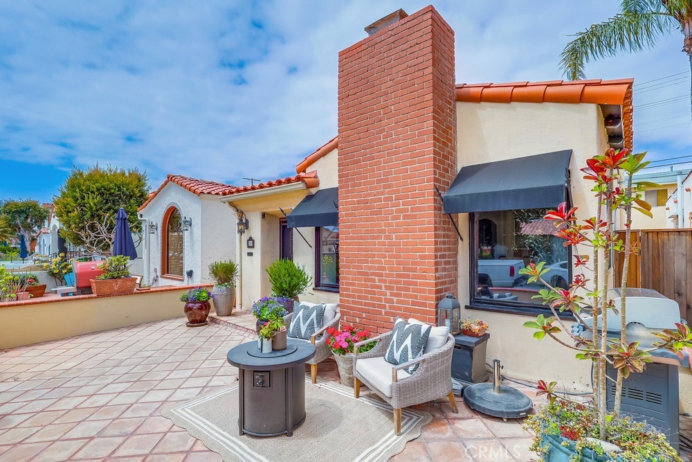 239 Granada Ave