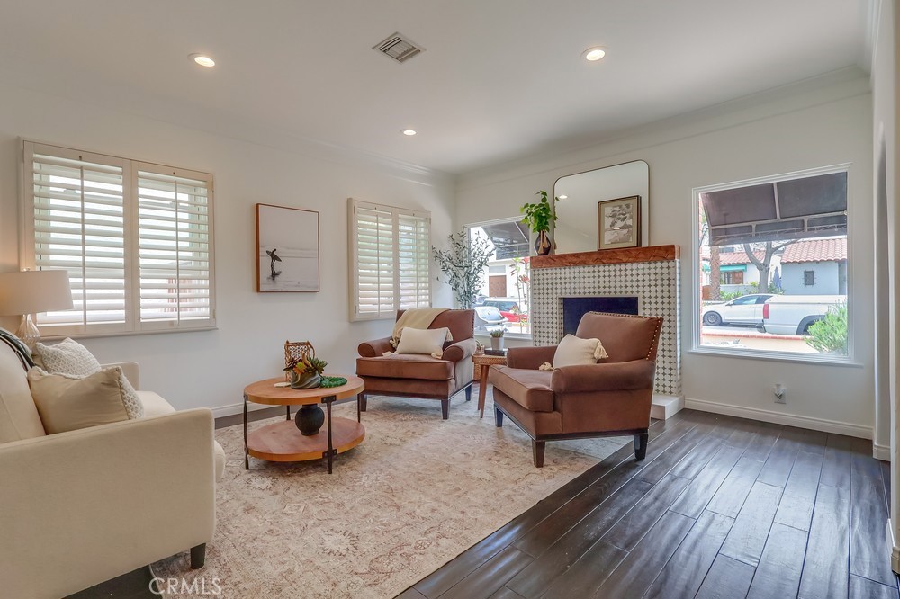 239 Granada Ave
