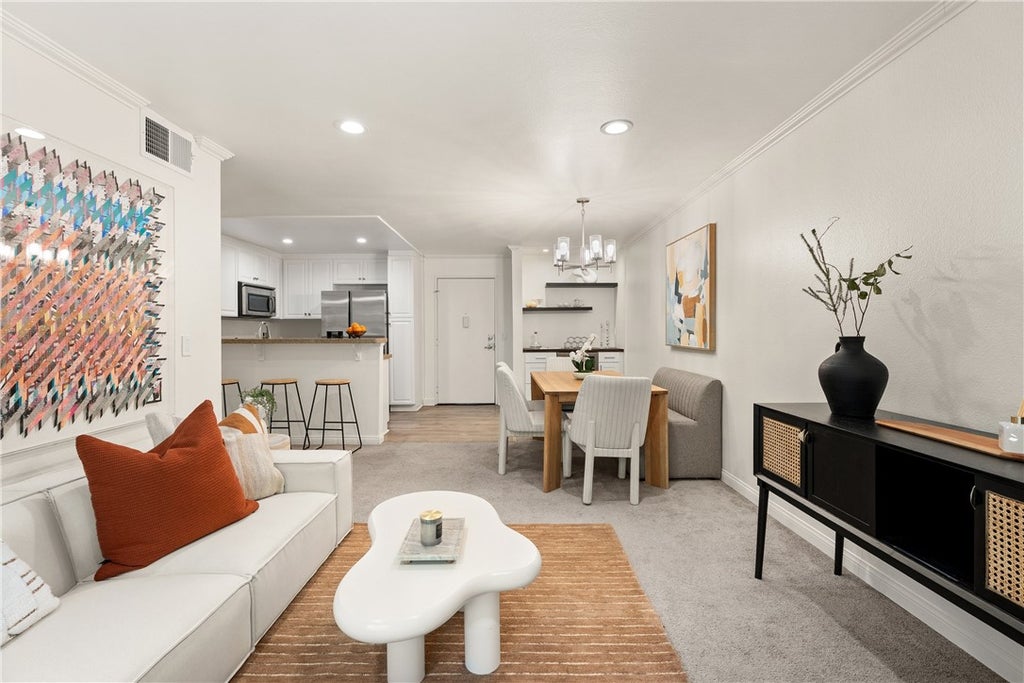 Photo of 5535 Canoga Avenue #221, Woodland Hills, CA 91367 (MLS # SR26097964)