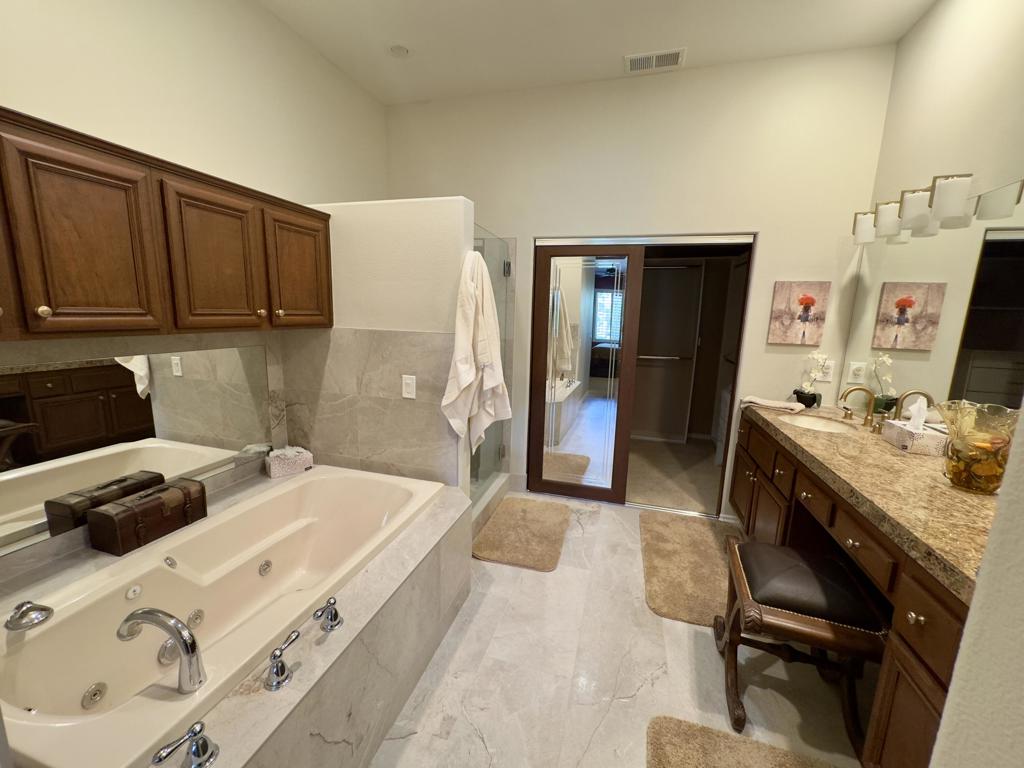 Rancho Mirage C.C. - Residential Lease