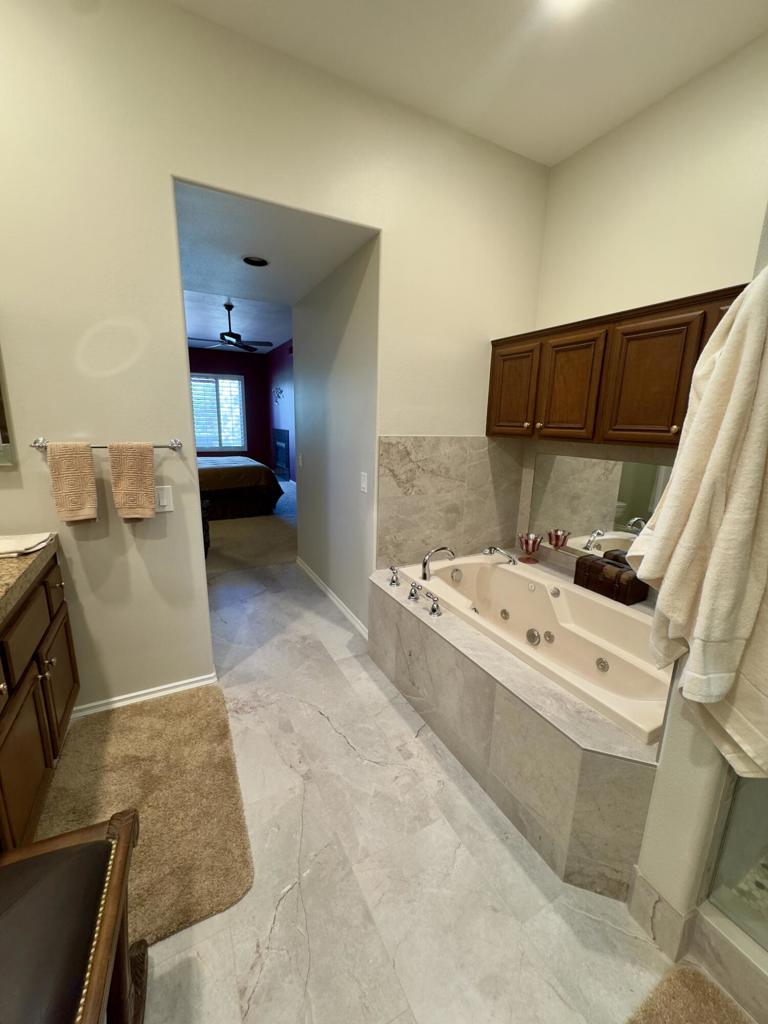 Rancho Mirage C.C. - Residential Lease