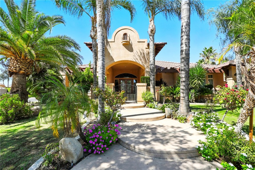 ***STUNNING POOL HOME***A spectacular home on a large corner lot in prestigious Masterpiece Estates, a private gated community. This home boasts attention to detail and character featuring 4 bedrooms, 3 baths, +1 BONUS ROOM/office with beautiful built in bookcases, formal dining and inviting family/great room, breakfast area and an abundance of granite counter tops. Gorgeous tropical backyard with swimming pool, spa plus a beautiful handmade outdoor kitchen--perfect for entertaining. Solar lease to be assumed by the new buyer. Estimated monthly payment $242.