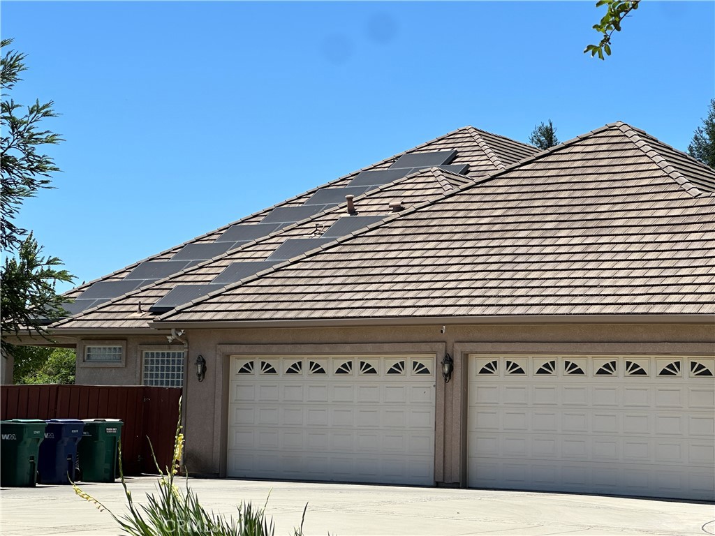 3834 N Golden Bear