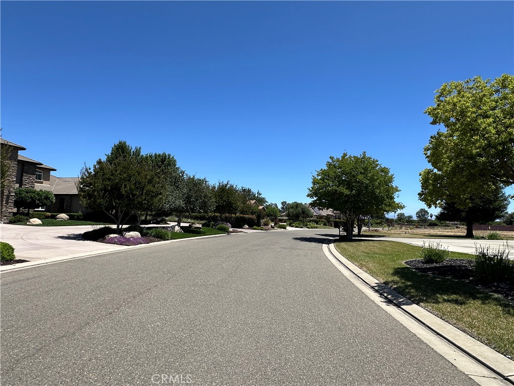 3834 N Golden Bear