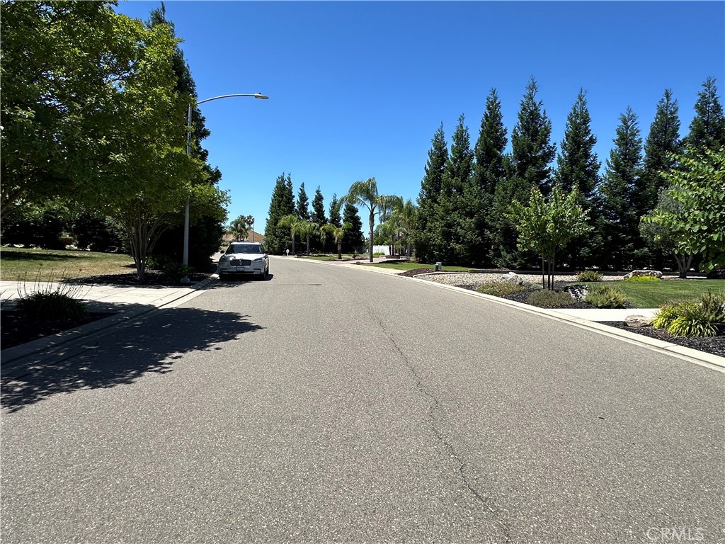 3834 N Golden Bear