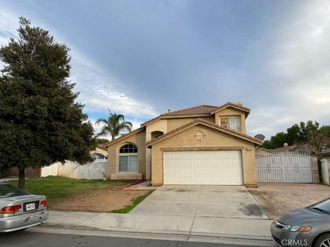 Photo of 926 Hardwick Ave, Beaumont, CA 92223 (MLS # DW25258762)
