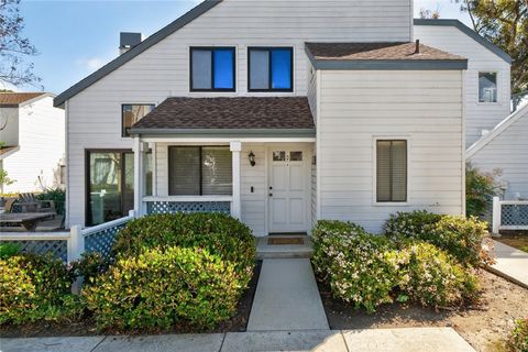 Photo of 9 Fallingstar #15, Irvine, CA 92614 (MLS # NP26044948)