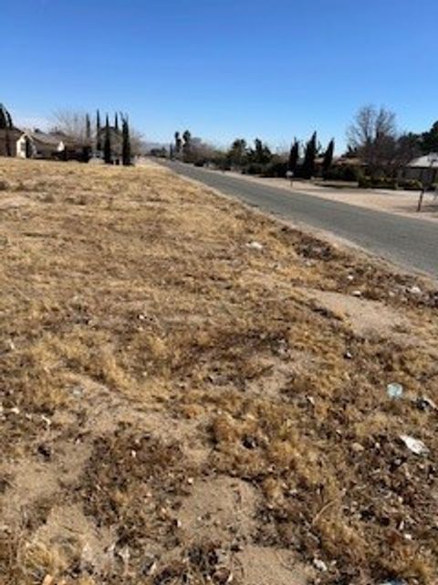 Photo of 13580 El Cariso, Victorville, CA 92392 (MLS # PW26018810)