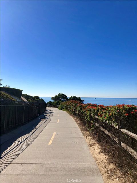 Tiny photo for 25 Ville Franche, Dana Point, CA 92629 (MLS # OC26016164)