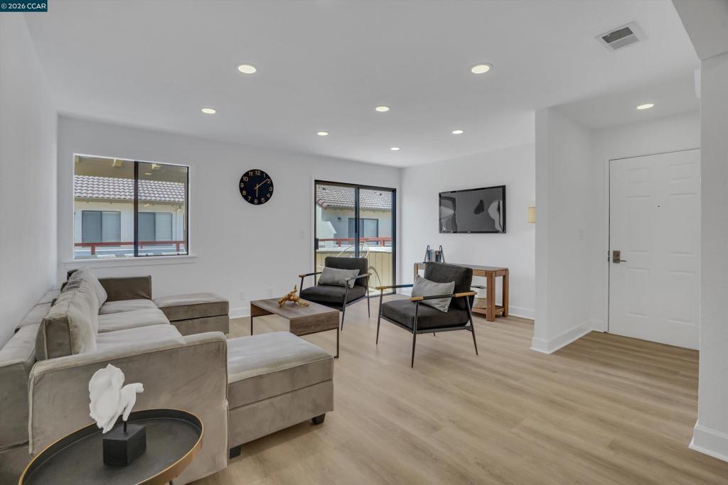 5030 Valley Crest Dr DR 85, Concord CA 94521