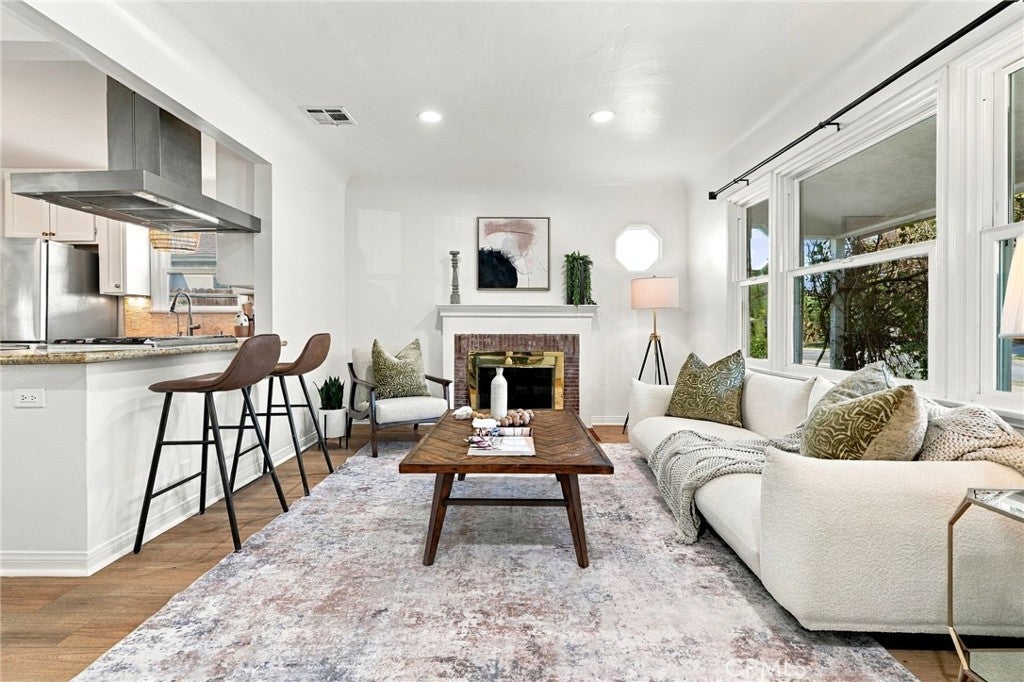 351 W Elm Avenue