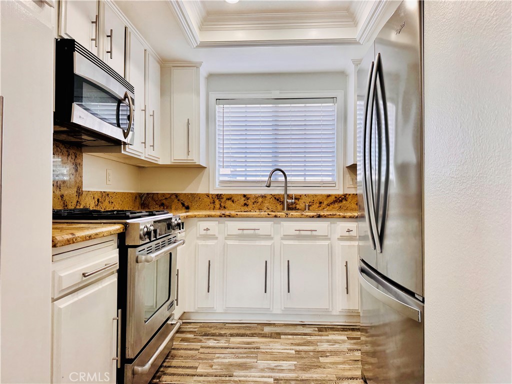 24432 Avenida De Los Ninos 83