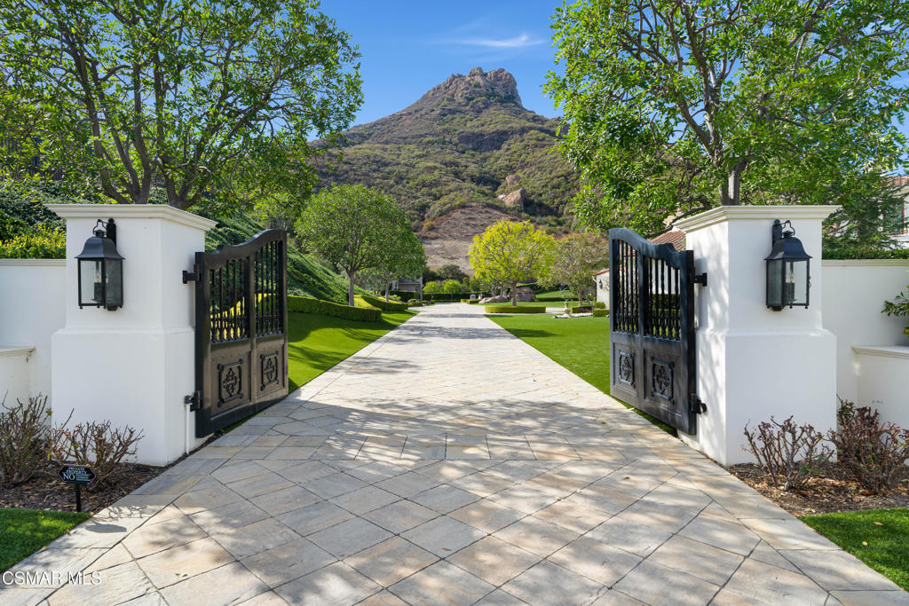 Properties 3 3061 Faringford Road