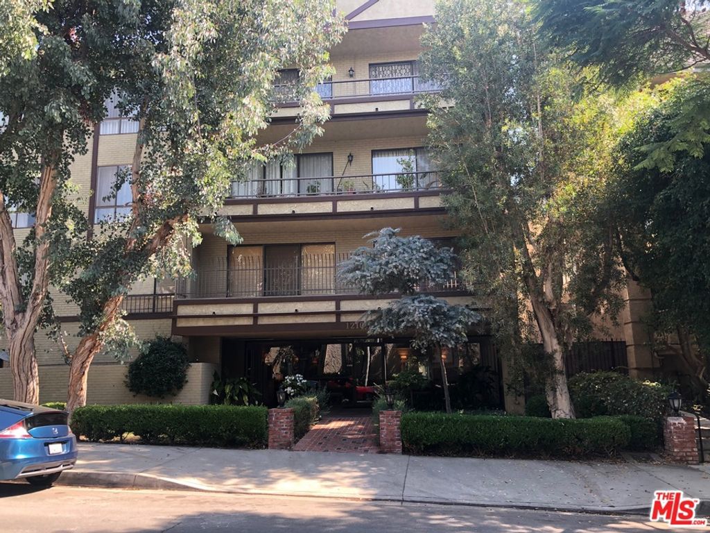 listing image 130724023841998817606