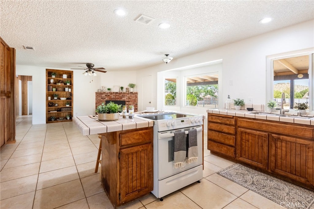 57944 Ivanhoe Drive